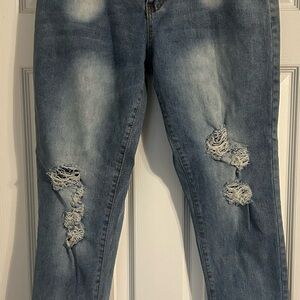 Tailored recreation distressed Blue Jeans